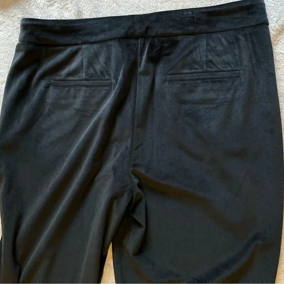 Maison D'Amelie Black Velour Straight Leg Sailor Trousers with Gold Buttons - Picture 9 of 12